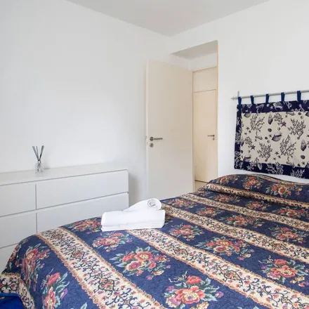 Rent this 2 bed apartment on 06270 Villeneuve-Loubet
