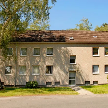Rent this 3 bed apartment on Leopoldstraße 22 in 45661 Recklinghausen, Germany