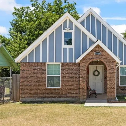 Buy this 3 bed house on 5625 Libbey Ave in Fort Worth, Texas
