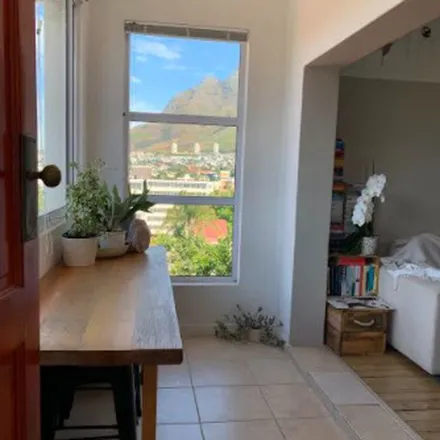 Image 2 - Jan van Riebeeck High School, Krynauw Street, Cape Town Ward 77, Cape Town, 8001, South Africa - Apartment for rent