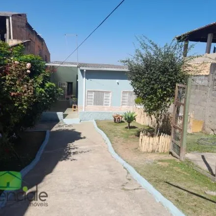 Buy this studio house on Rua Perobas in Sede, Contagem - MG