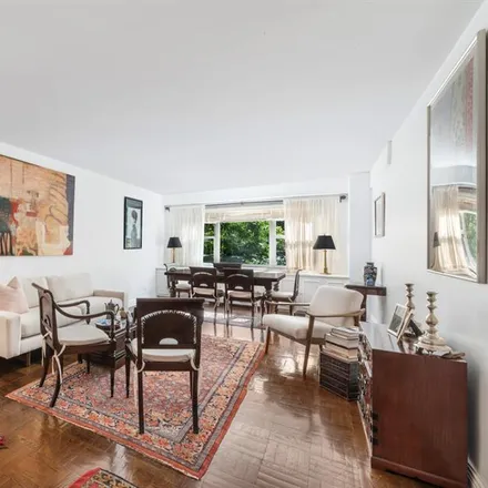 Buy this studio apartment on 101 WEST 12TH STREET 2K in Greenwich Village