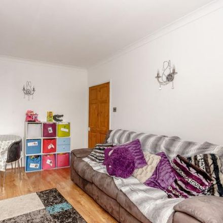 Rent this 2 bed apartment on Muschamp Primary School in Bakers Gardens, London
