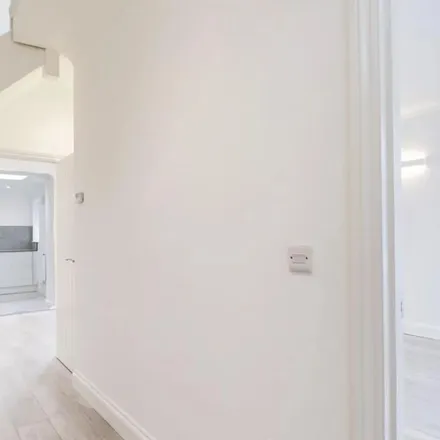 Image 3 - Norfolk Road, London, EN3 4BG, United Kingdom - Apartment for rent