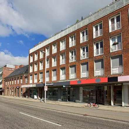 Rent this 4 bed apartment on Kokkens Vinhus in Hovedvejen, 2600 Glostrup