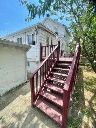 Image 3 - 177 Webster Avenue, City of Yonkers, NY 10701, USA - House for sale