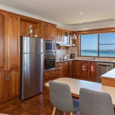Rent this 2 bed apartment on Tuncurry NSW 2428