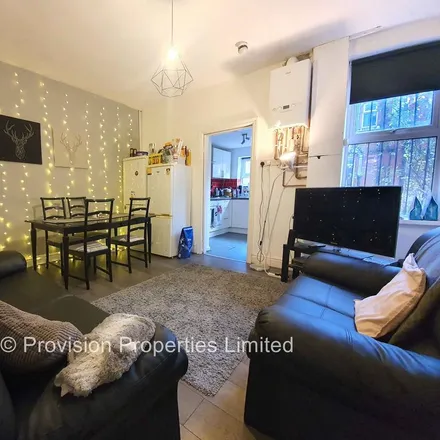 Rent this 5 bed townhouse on Back Mayville Place in Leeds, LS6 1NE