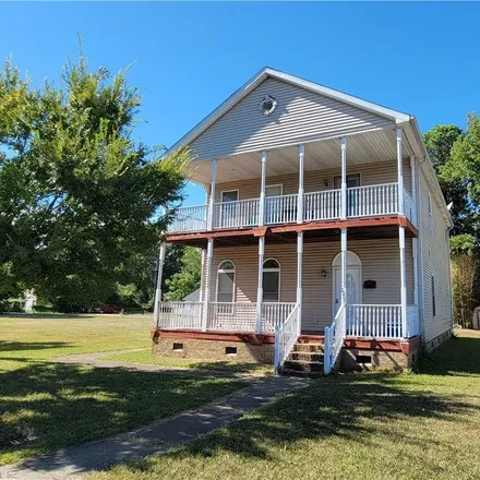 Buy this 4 bed house on 2205 East Pembroke Avenue in Hampton, VA 23664