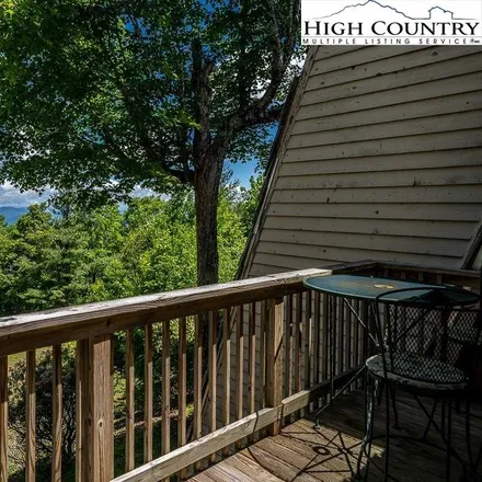 Buy this 2 bed house on 190 Mariah Circle in Beech Mountain, NC 28604