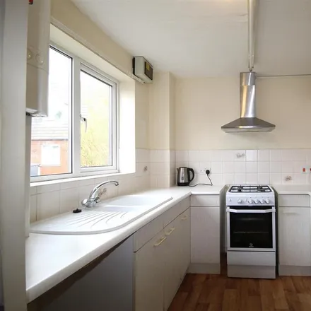 Image 3 - Overbury Road, Gloucester, GL1 4EA, United Kingdom - House for rent