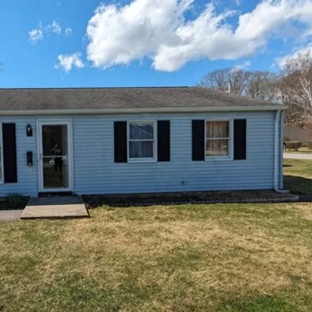 Buy this 3 bed house on 9 Donna Drive in Poquonock Bridge, Groton