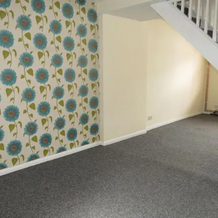 Rent this 2 bed apartment on Balmoral Road in Burton-on-Trent, DE15 0JY