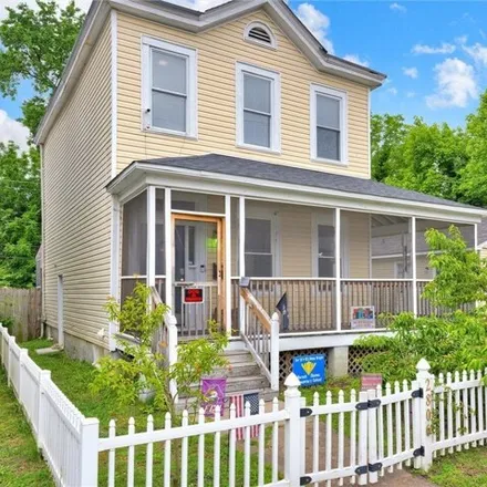 Buy this 3 bed house on 2806 North Avenue in Richmond, VA 23222