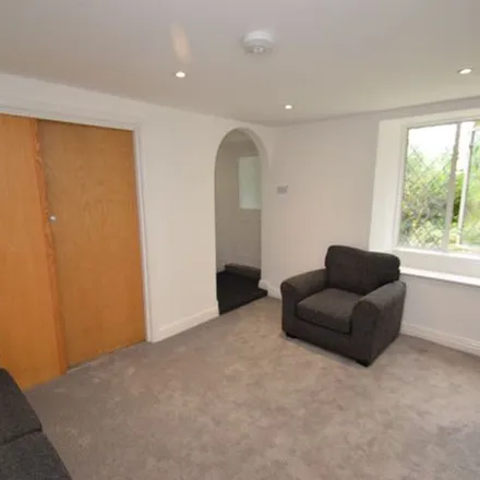 Rent this 6 bed apartment on Park Crescent in Falmouth, TR11 2DD