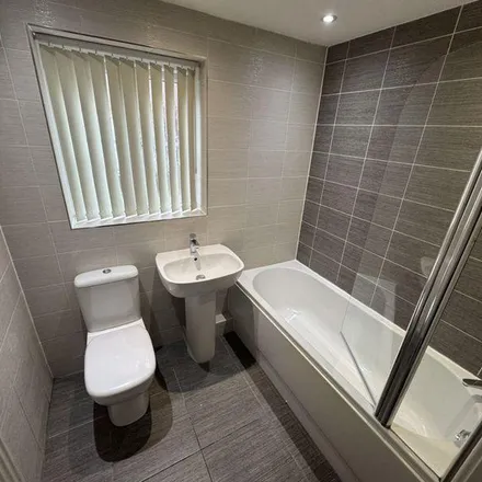 Image 7 - Regents Place, Bolton, BL6 4PU, United Kingdom - Apartment for rent