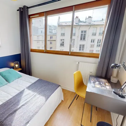 Rent this 5 bed room on 10 Rue Riquet