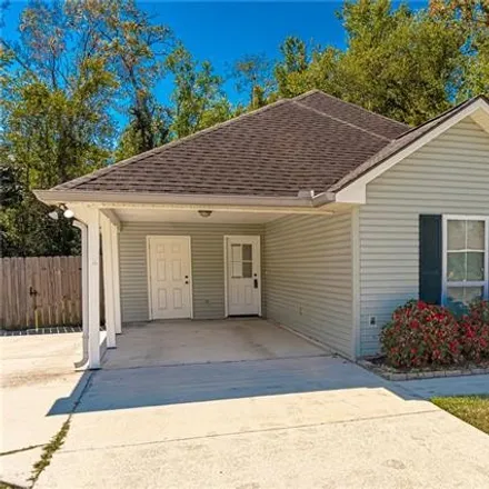 Buy this 3 bed house on 715 East Neal Street in Gonzales, LA 70737