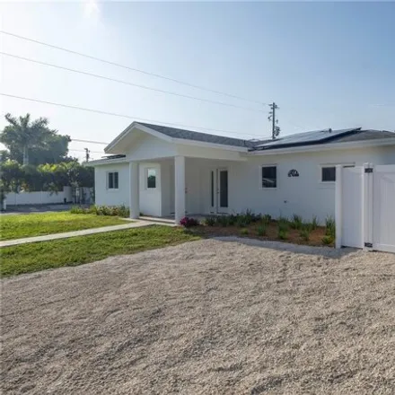 Image 3 - 402 39th Ave, Saint Pete Beach, Florida, 33706 - House for sale