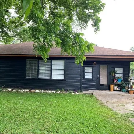 Image 2 - 166 South Mattson Street, West Columbia, TX 77486, USA - House for rent