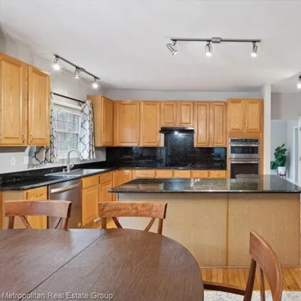 Image 3 - 1094 Parkway Trail, Bloomfield Township, MI 48302, USA - Condo for sale
