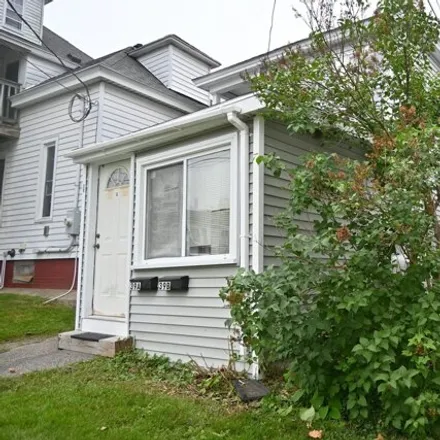 Image 3 - 39 Cushing St, Brunswick, Maine, 04011 - House for sale