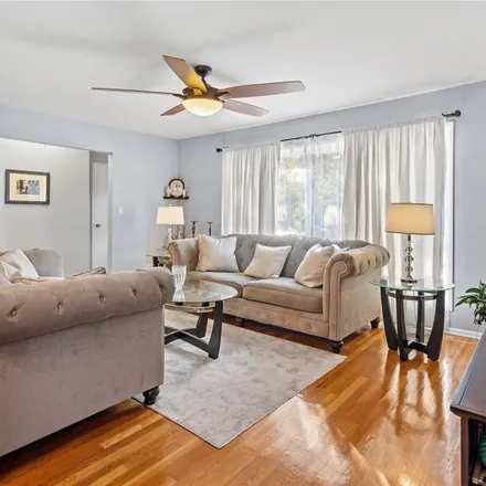 Image 5 - 24-29 160th Street, New York, NY 11357, USA - House for sale