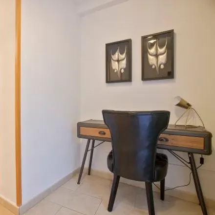 Image 5 - Carrer de Laforja, 89, 08021 Barcelona, Spain - Apartment for rent