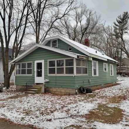 Buy this 2 bed house on 332 East Euclid Avenue in Jackson, MI 49203
