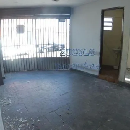 Rent this 3 bed house on Rua Nascer do Sol in Piraporinha, Diadema - SP