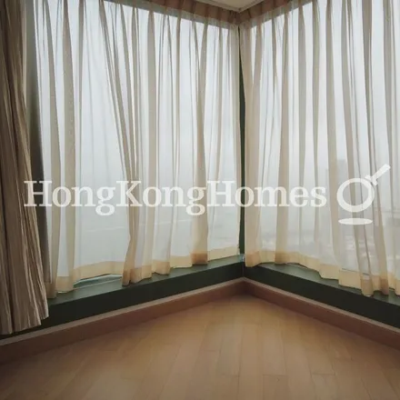 Image 4 - China, Hong Kong, Hong Kong Island, Kennedy Town, Belcher's Street, Watsons - Apartment for rent
