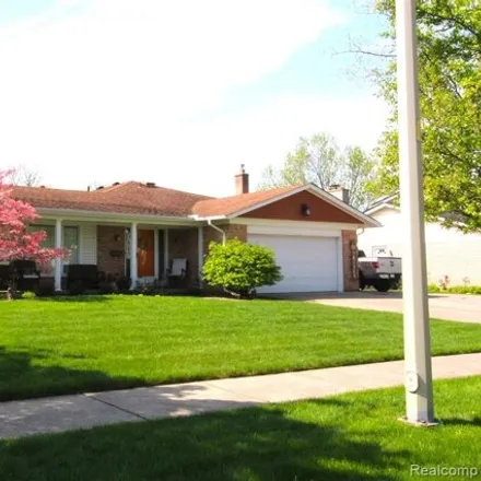 Buy this 5 bed house on 14755 Brookline Street in Riverview, MI 48193