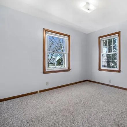 Image 5 - 113 Coolidge Avenue, Waukesha, WI 53186, USA - House for sale