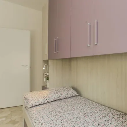 Image 3 - Al Less, Viale Lombardia, 28, 20131 Milan MI, Italy - Room for rent