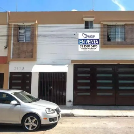 Buy this 4 bed house on Calle Lorenzo Encinas in Circunvalación Oblatos, 44719 Guadalajara