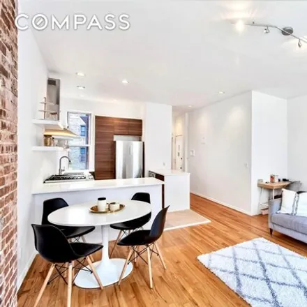 Image 3 - 153 West 80th Street, New York, NY 10024, USA - Apartment for rent