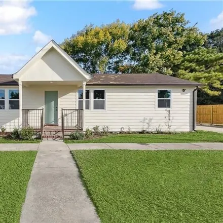 Buy this 3 bed house on 3903 Civic Street in Metairie Terrace, Metairie