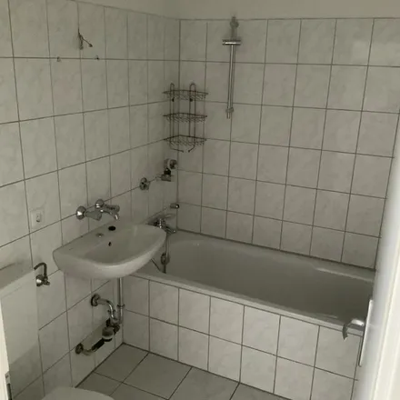 Rent this 3 bed apartment on Dahlemer Straße 1 in 40789 Monheim am Rhein, Germany