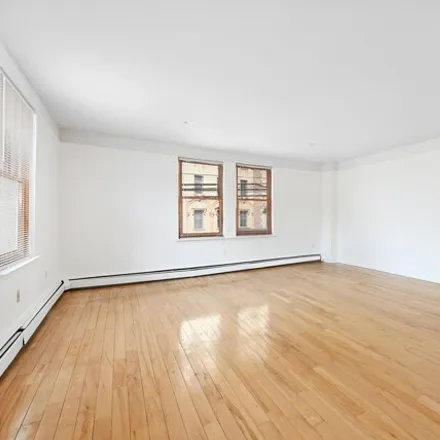 Image 2 - 2787 John F. Kennedy Boulevard, Bergen Square, Jersey City, NJ 07306, USA - House for rent