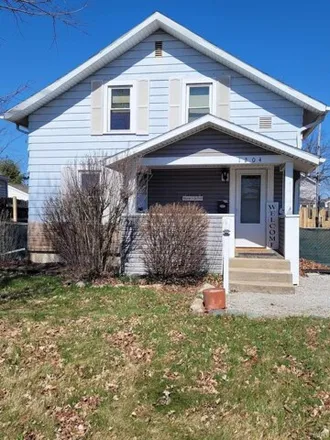 Buy this 2 bed house on 1204 West State Boulevard in Fort Wayne, IN 46808