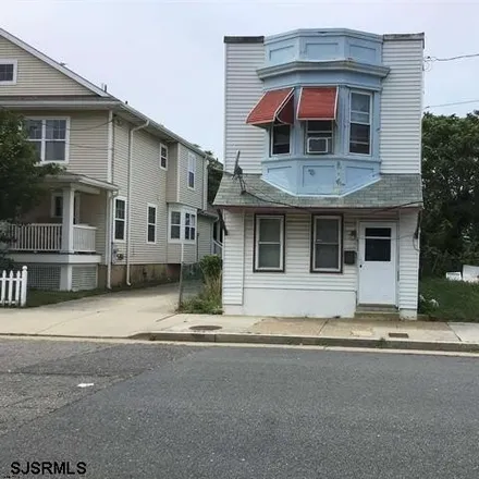 Rent this 2 bed house on Grammercy Place in Atlantic City, NJ 08401