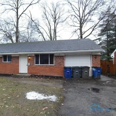 Buy this 3 bed house on 4201 Penelope Drive in Toledo, OH 43623