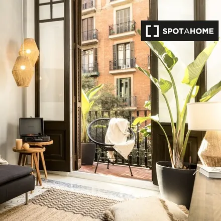 Rent this 2 bed apartment on Carrer de París in 177, 08001 Barcelona