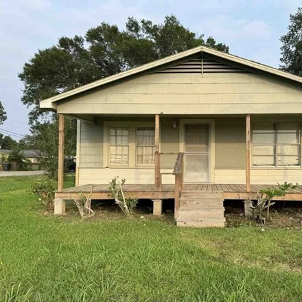 Buy this 2 bed house on 5310 Hogaboom Rd in Groves, Texas