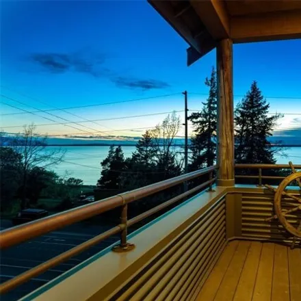 Image 2 - Bellingham Bay, South State Street, Bellingham, WA 98225, USA - House for sale