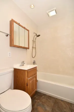 Image 7 - 4 East White Oak Street, Arlington Heights, IL 60005, USA - House for sale