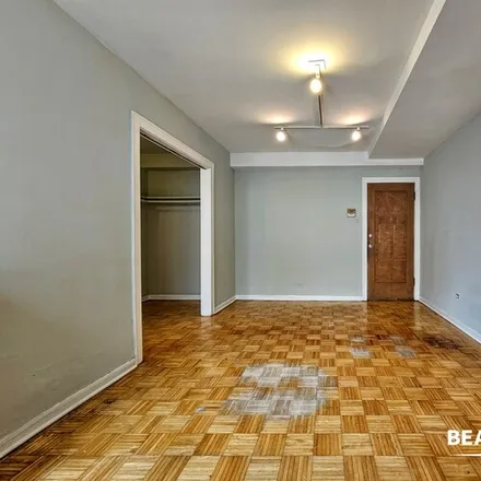 Rent this studio apartment on 739 W Belmont Ave