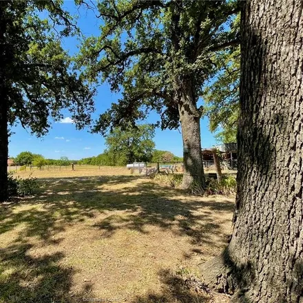 Image 7 - 960 Gassaway Avenue, Lott, Falls County, TX 76656, USA - House for sale
