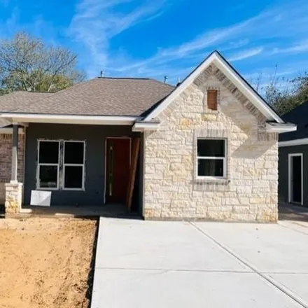 Buy this 3 bed house on 3498 Brooks Street in Dayton, TX 77535