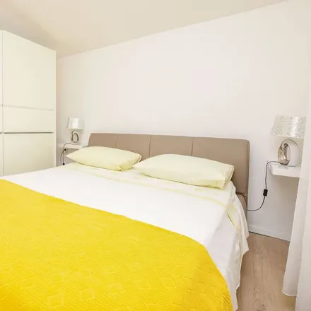 Rent this 3 bed apartment on Ražanj in Šibenik-Knin County, Croatia